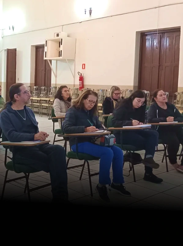 Oficinas divertidas de espanhol e inglês